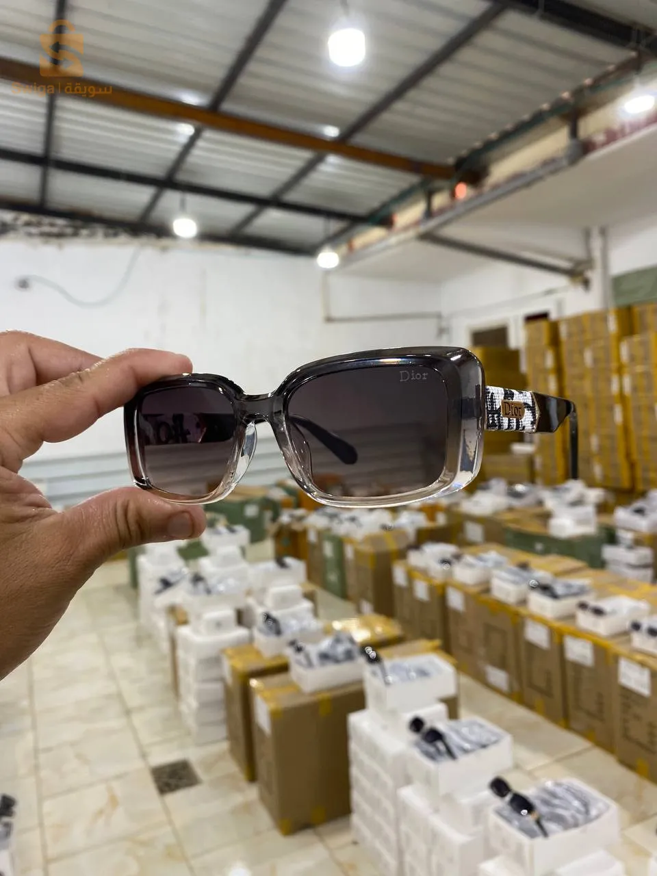 نضارات شمسية نسائية