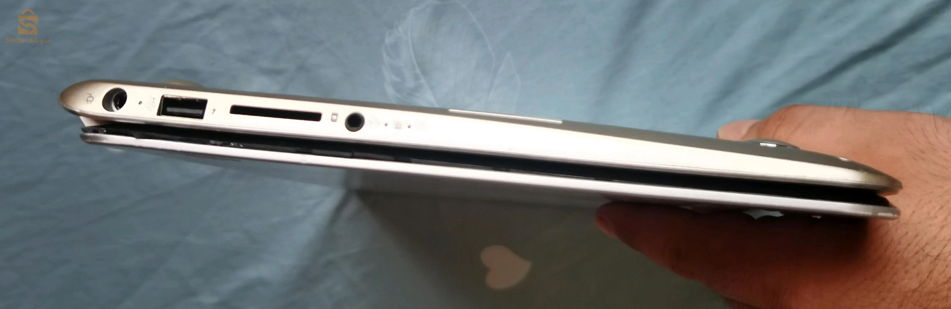 Pies Hp pro ultrabook (DV6) i7     3eme generation
13.3 " Ecaran tactile
Probleme Afficher Cassi