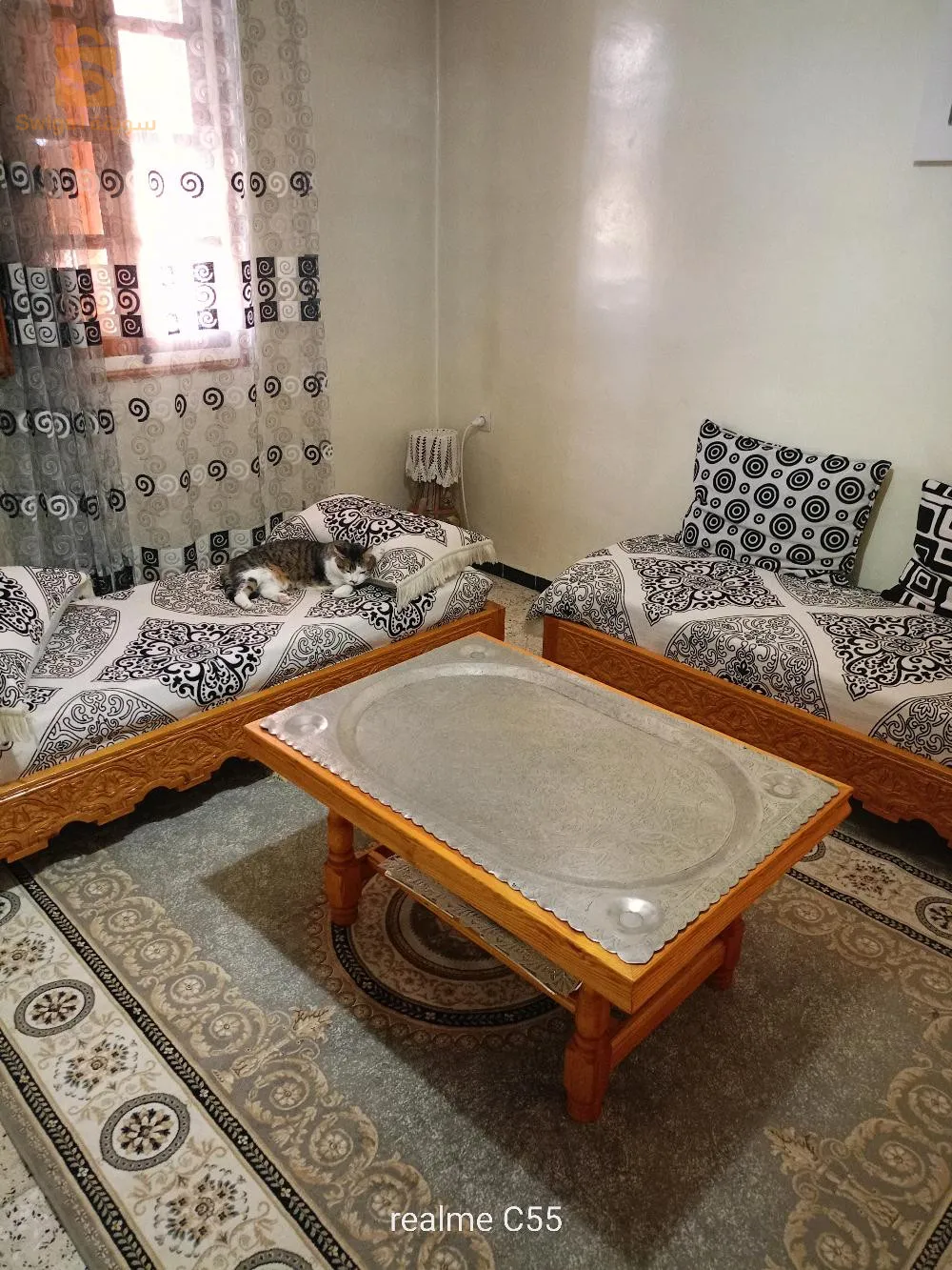 salon traditionnels en bois rouge