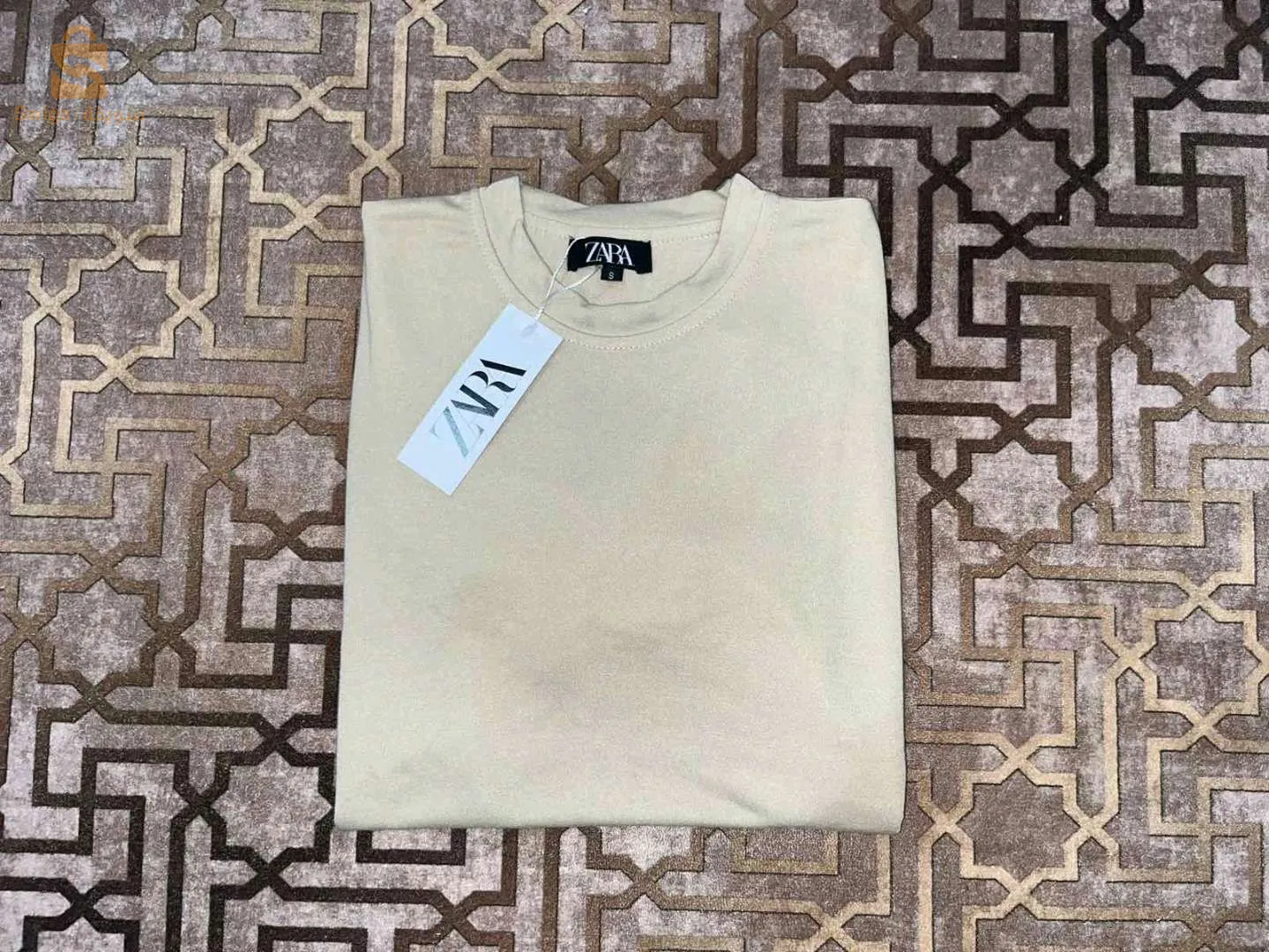 t- shirts and summer pants for cell