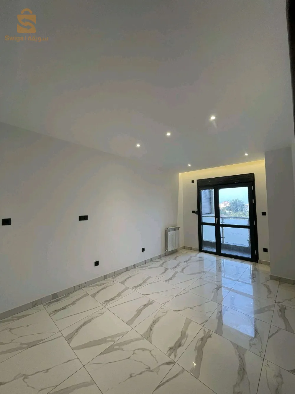 F4 124m Care à vendre