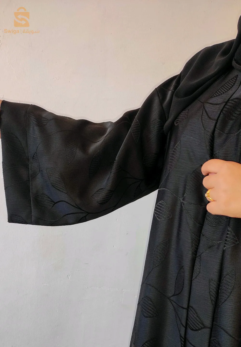 عبايات نسائية