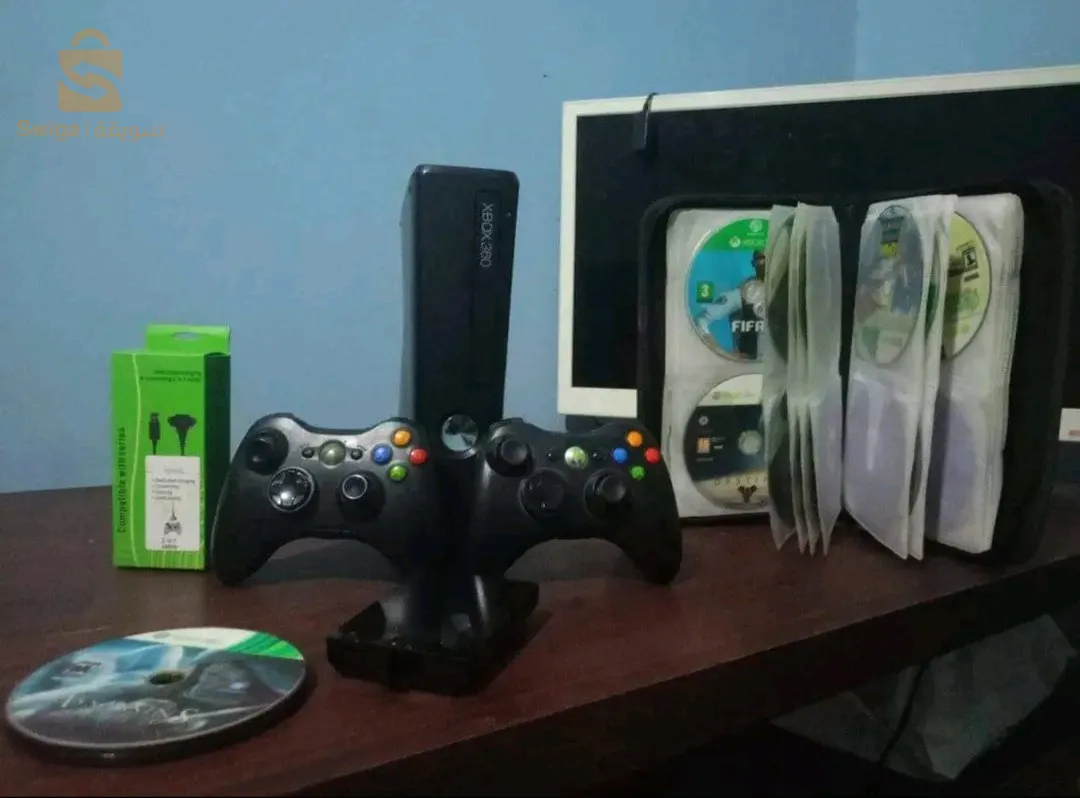 Xbox 360 slim حالة جيدة
