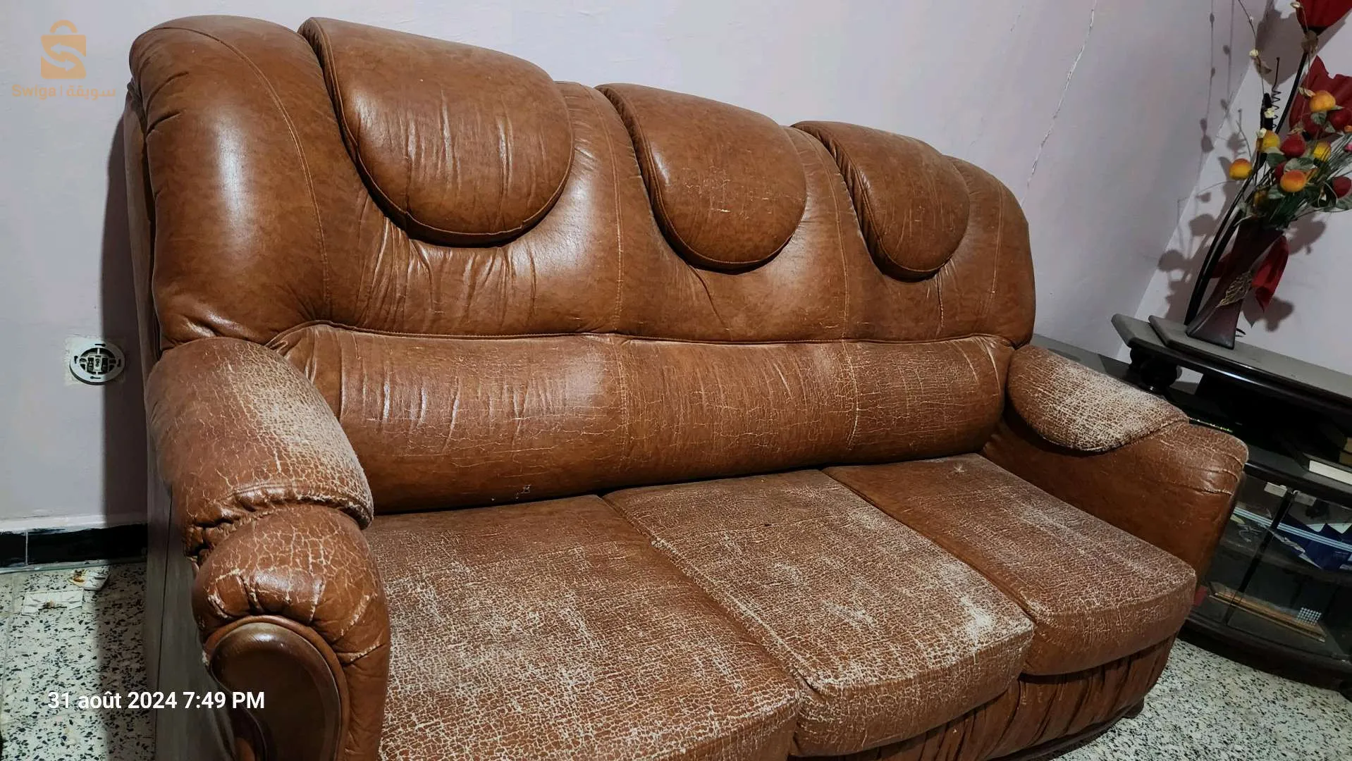 bedroom ,sofa ,tv table