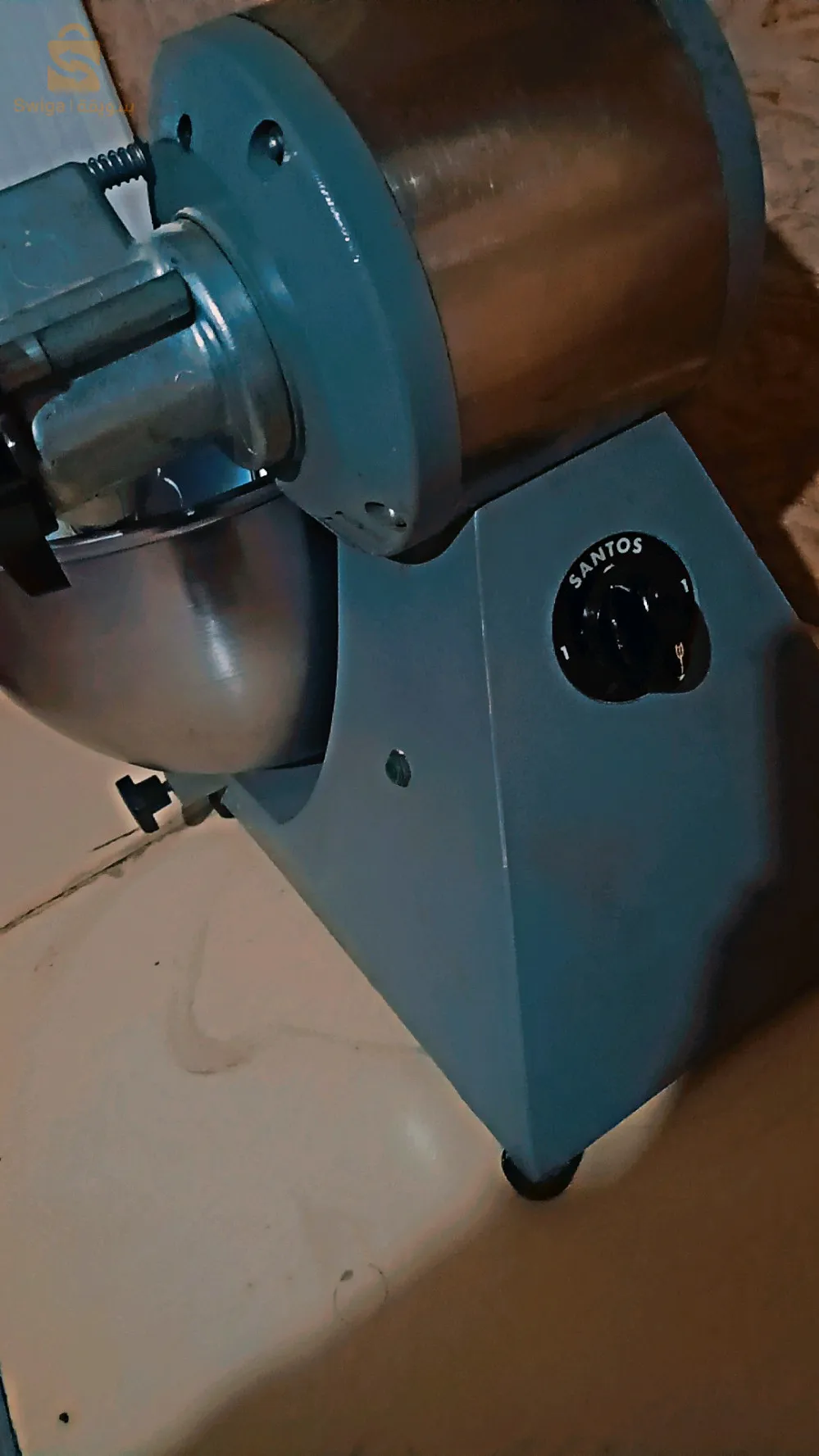 خلاط إلكتروني