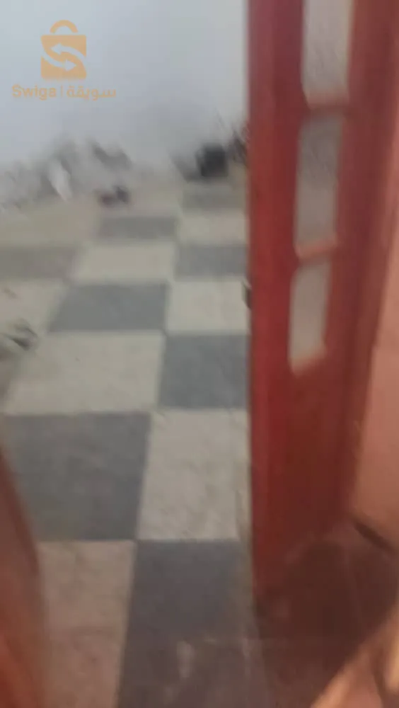 دار في باب الفتح مع الدخلة