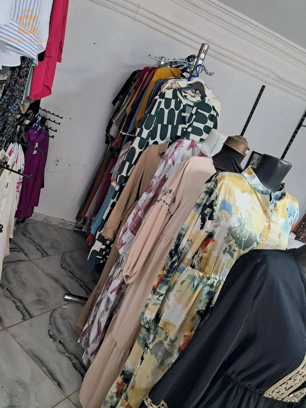 ملابس نسائية