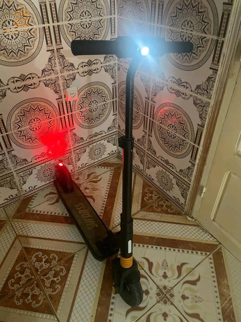 trottinette électrique +chargeur