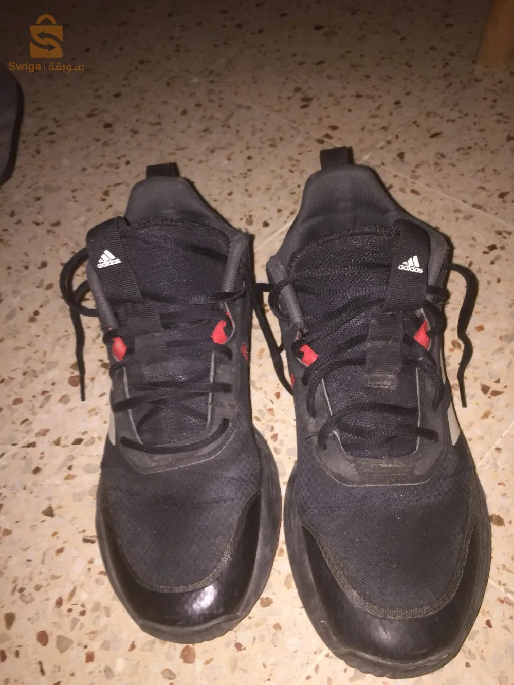 chaussur adidas 2020 taille : 42