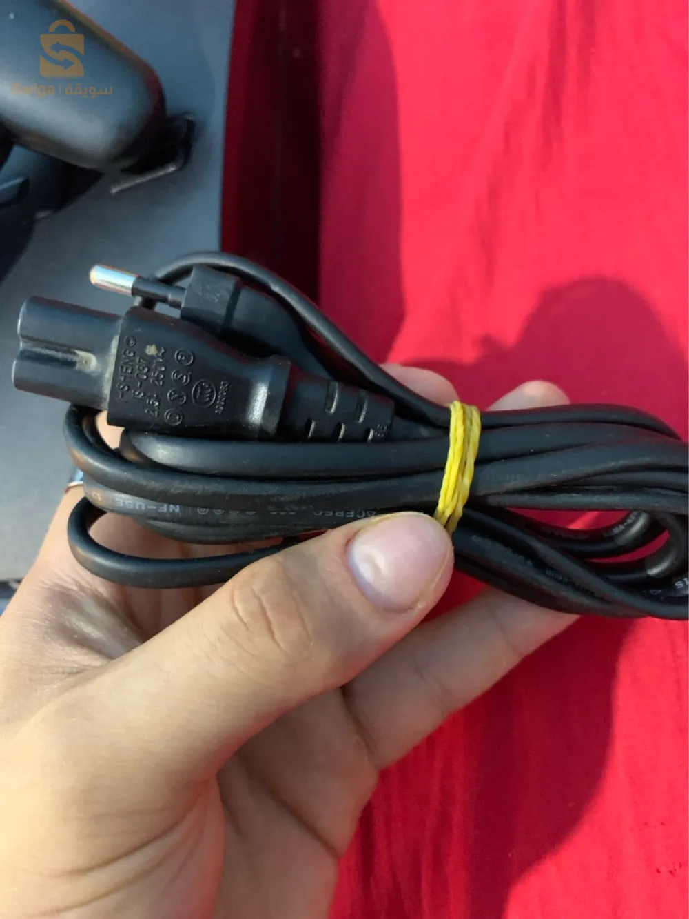 ps3  la poit charge ma7ro9a li9 tat3wd (li hab ychrih w ybi3o pyasat mrhba w manita(tea play machi copy) tani li9lha tat3wd batri