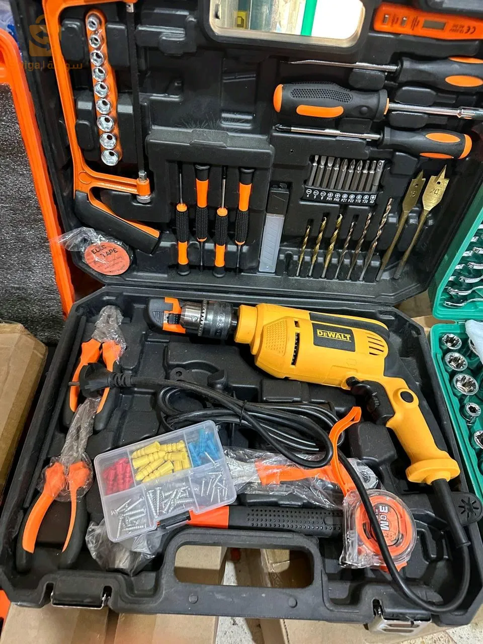 Caisse à outils et chignol dewalt