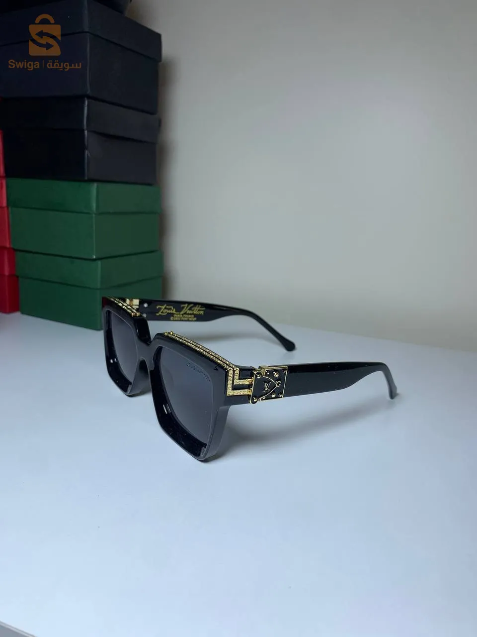 نظارات شمسية اناقة وجمال