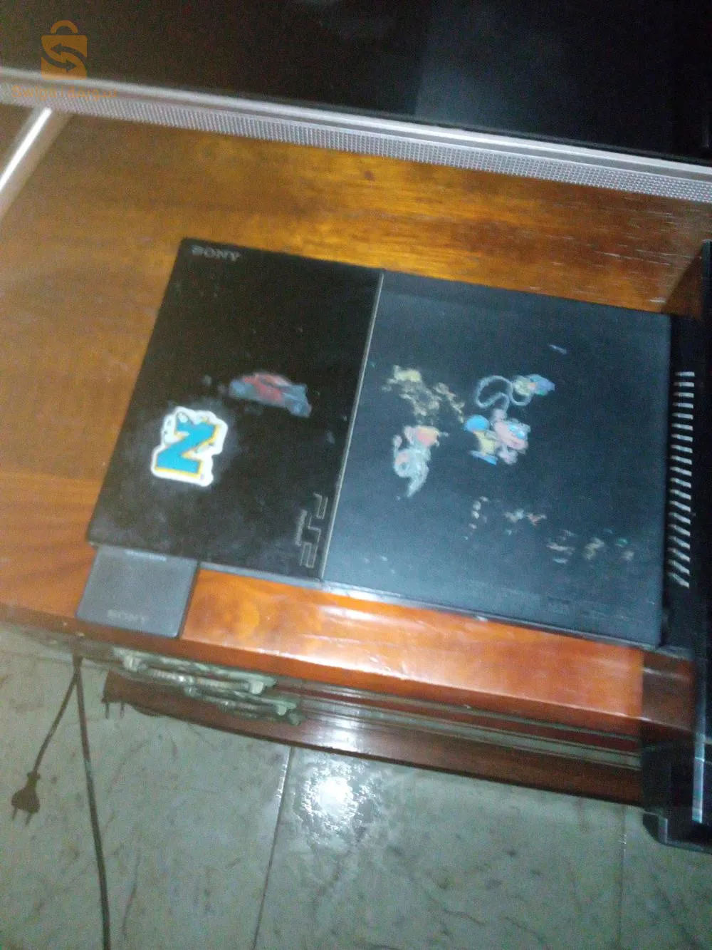 مع اثنان2 من ايادي التحكم و عشرين 20 قرص