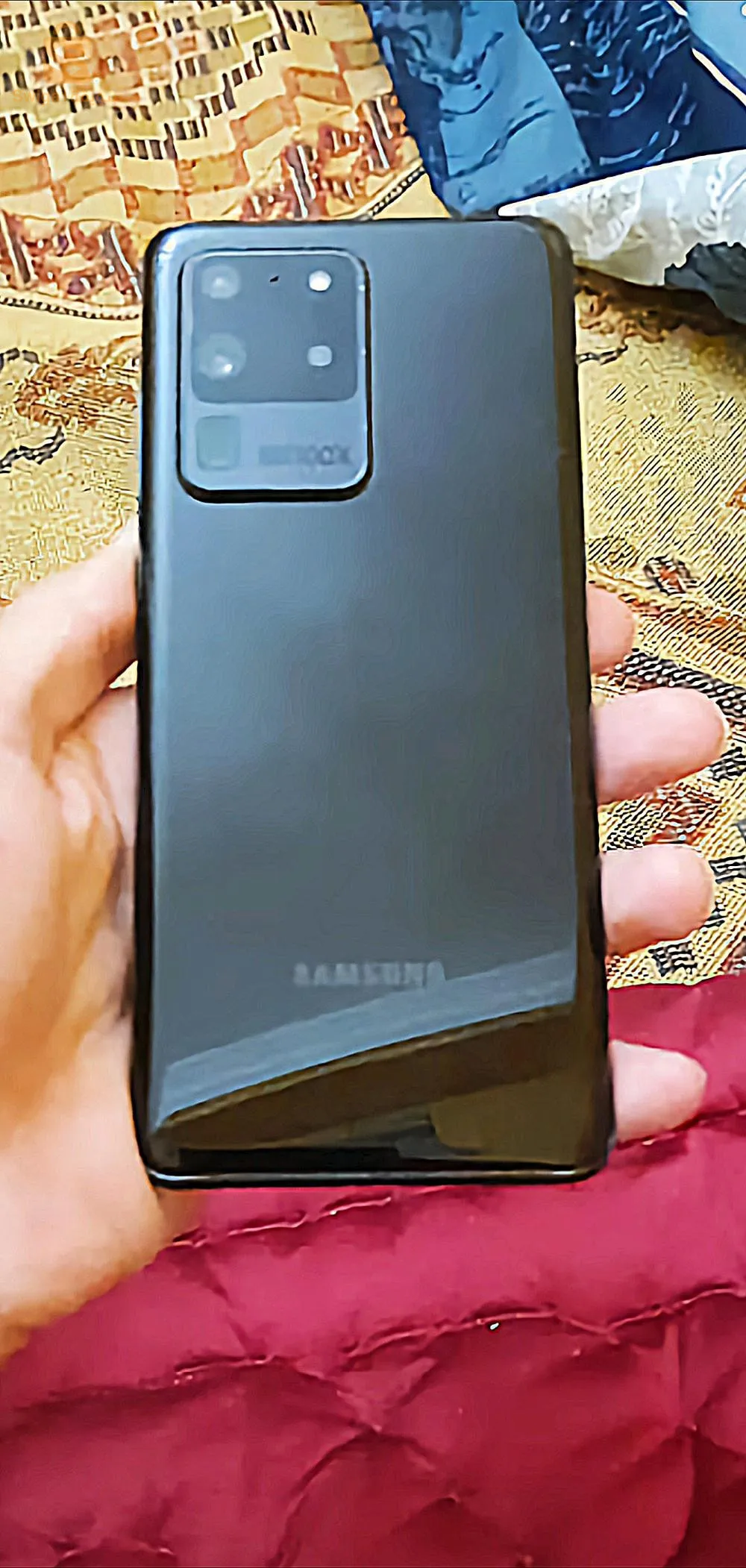 Samsung S20 ultra 5g 
processeur snapdragon
12/256
البري من عند الشاري