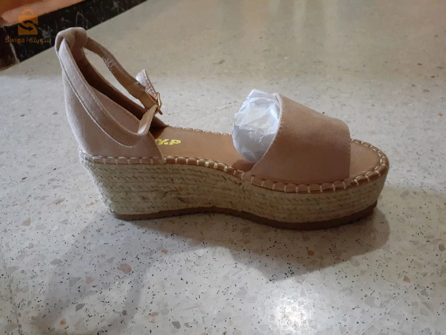 sandale avec talons confortable