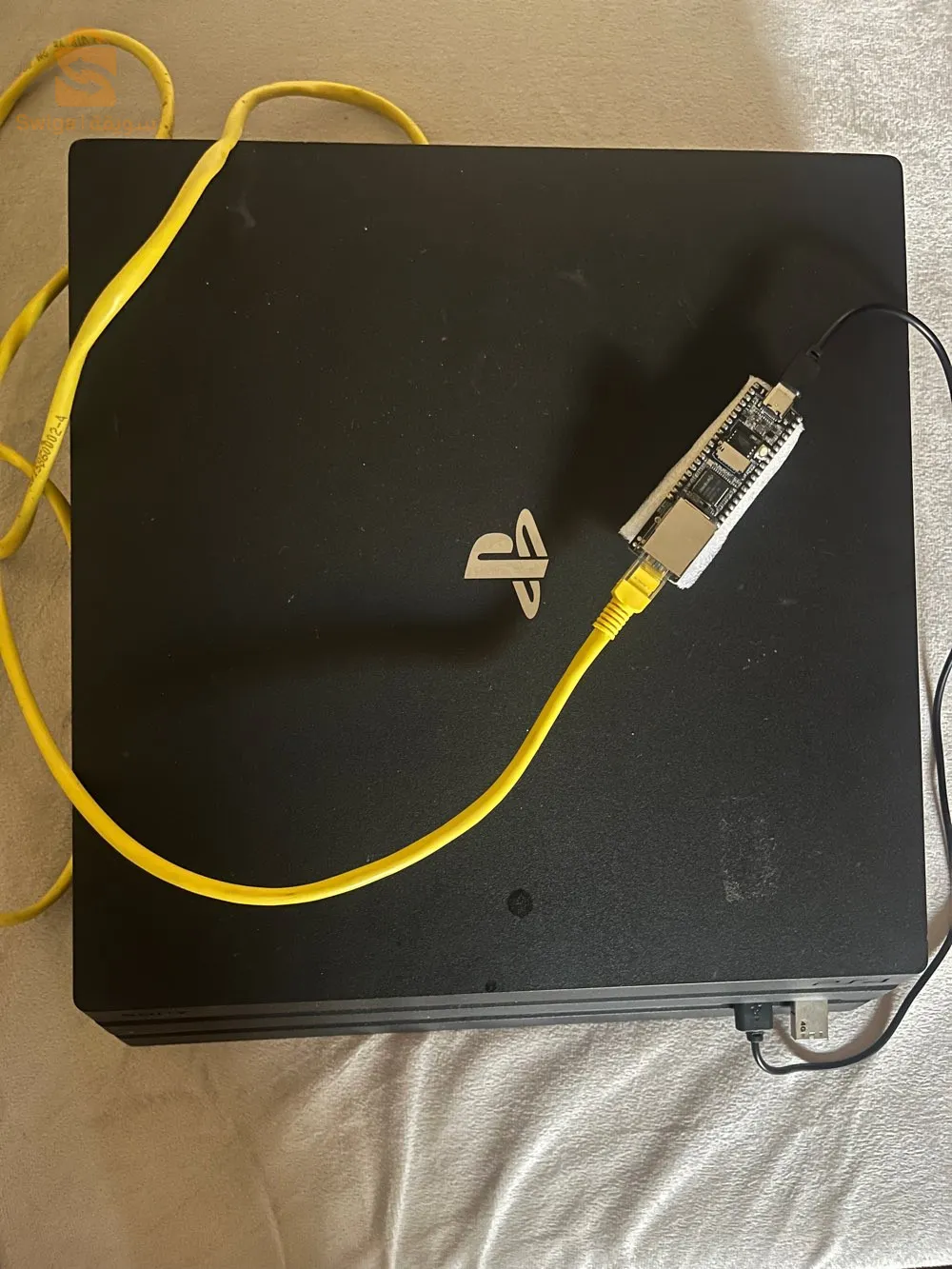 ps4 pro 
1to
8jeux 
1 manette