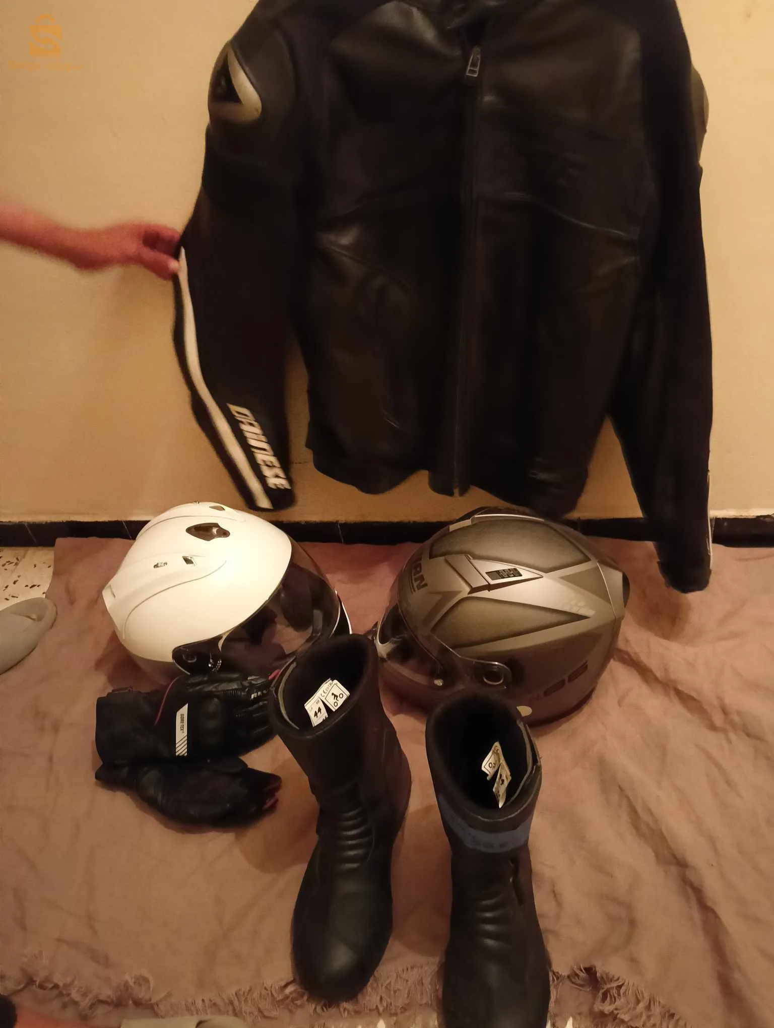 لباس الدراجات النارية