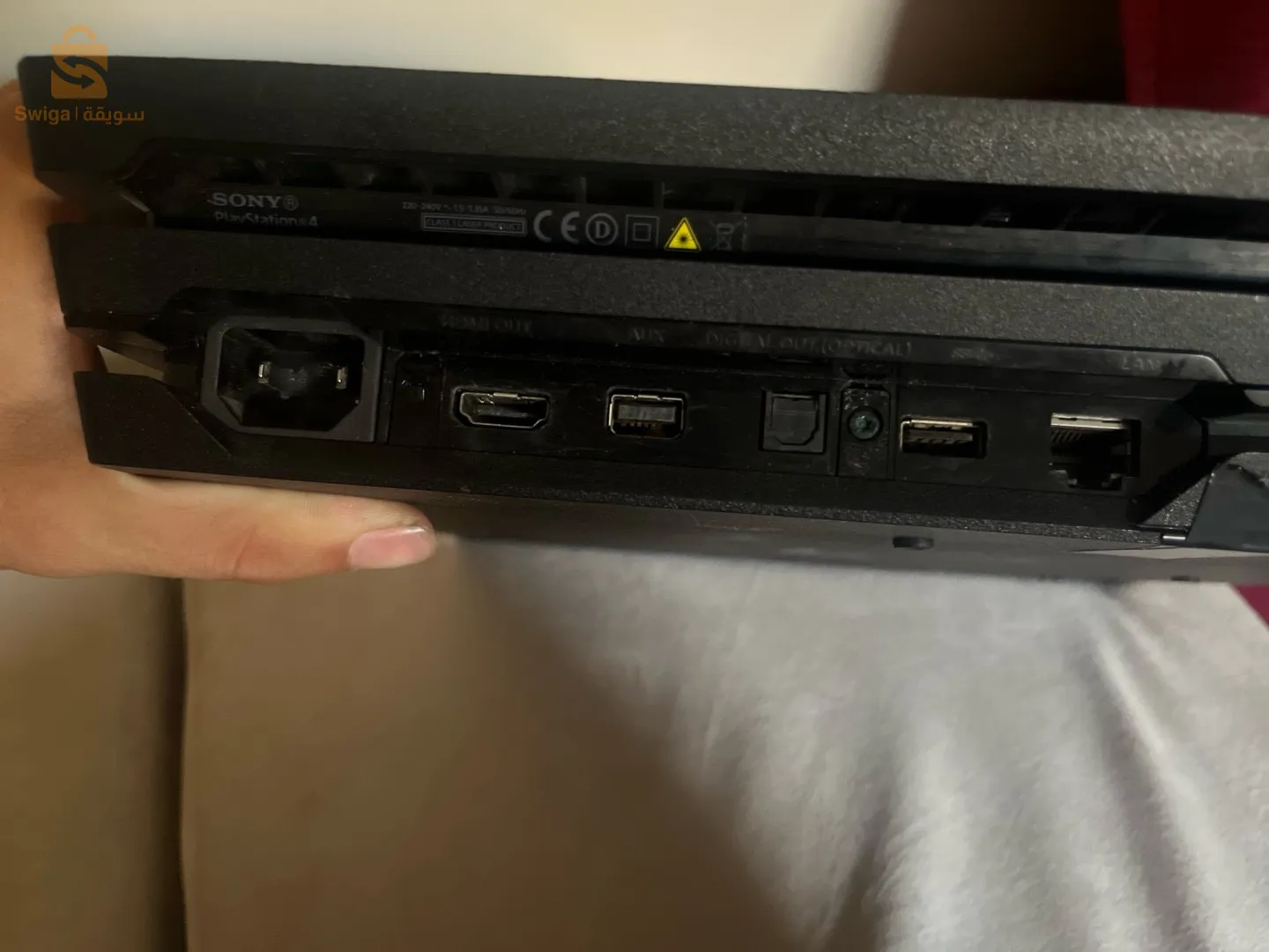 ps4 pro 
1to
8jeux 
1 manette