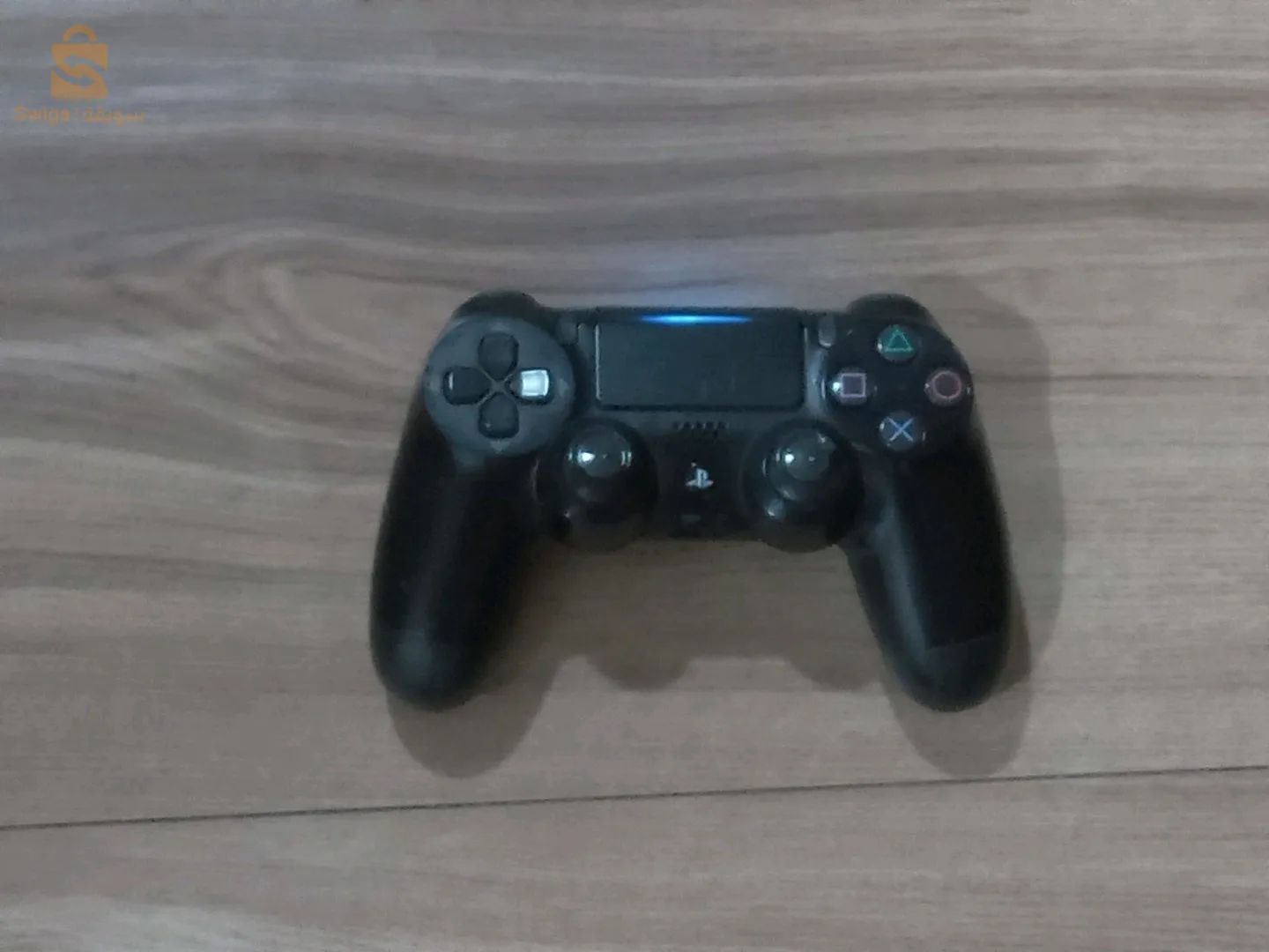 PS4 PRO ORIGINAL+FC24 (PS5 UPGRADE AVAILABLE)  حالة جيدة بسعر 70000 دينار