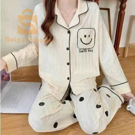 ملابس نسائية