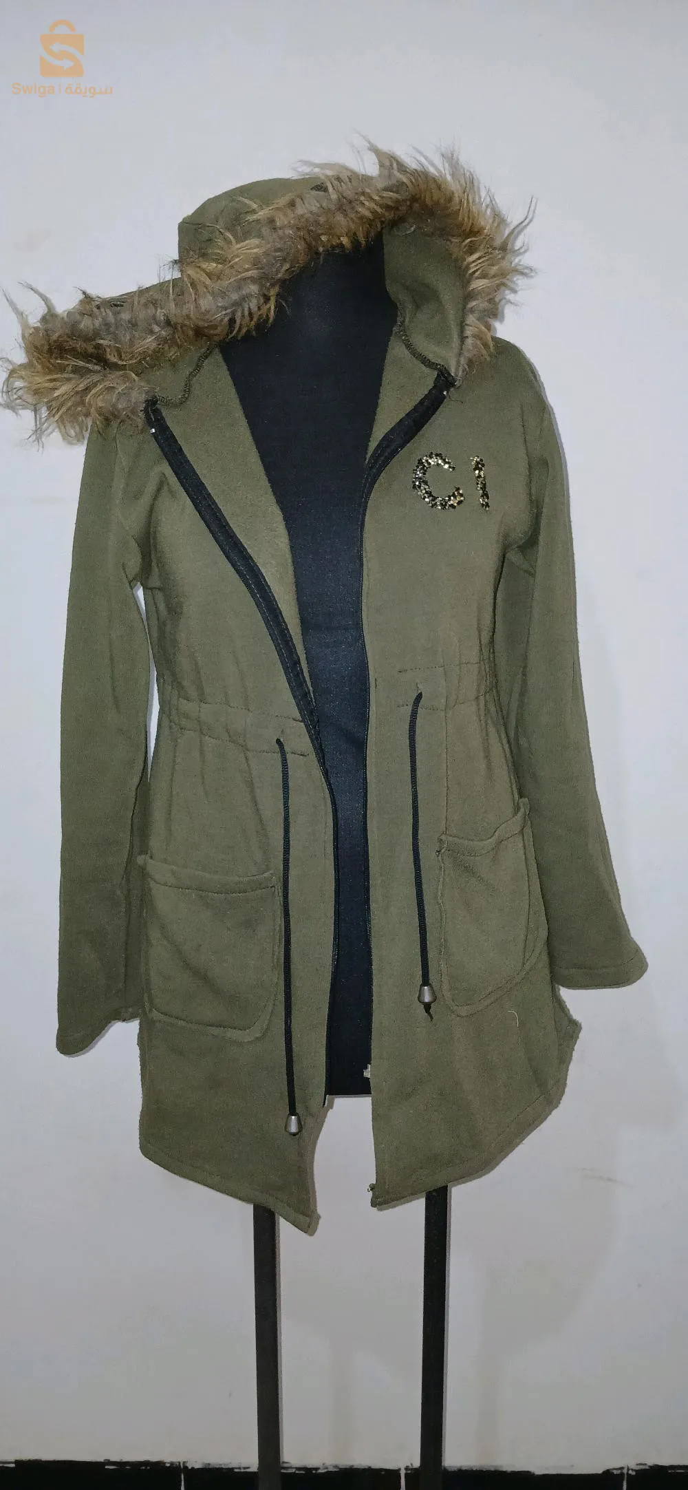 ملابس مستعملة كلها ب500 الف