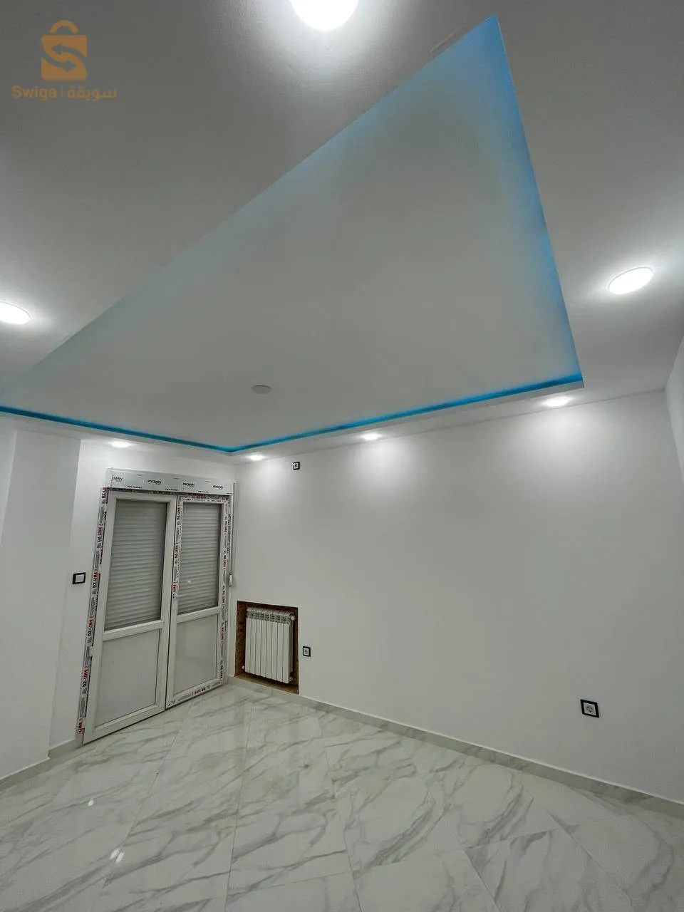 A vendre 
F3 de Haut standing a fort de l'eau centre 
0770 55 98 19