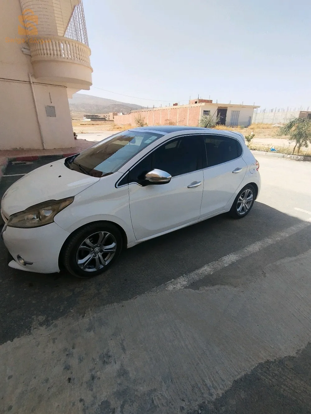 بيجو 208 2014 5 باتنة