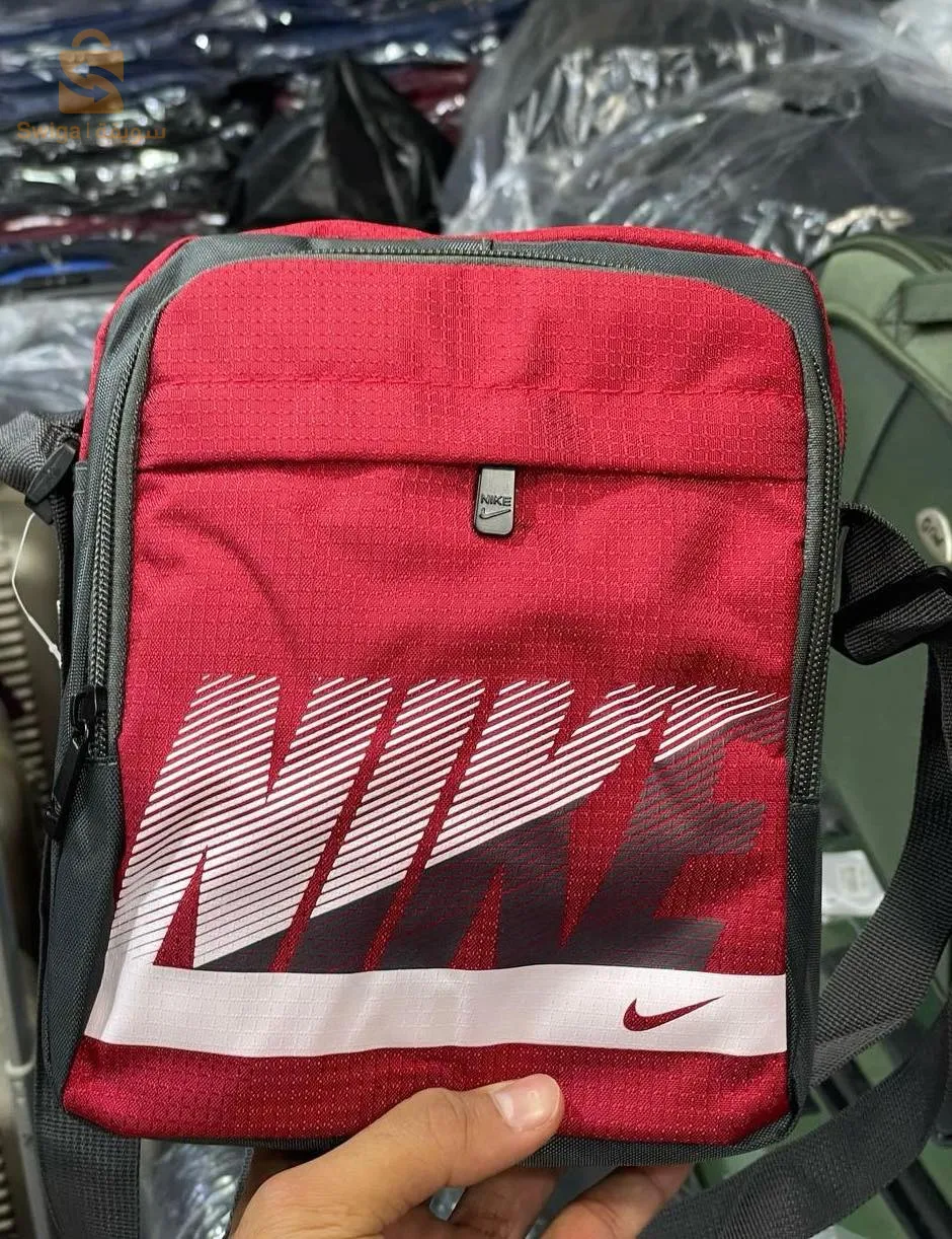 Sacocha nike ✔️حاجا شابة بسومة واعرة🚨Prix: 1900‼️Livraison disponible 🚗لخر ميلحقش