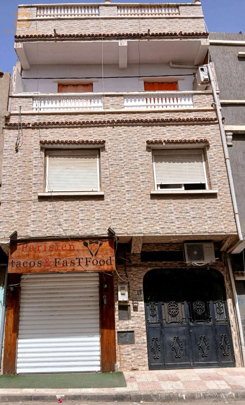 avendre maison endroit commercial à haï bouamama à côté pastelle coca