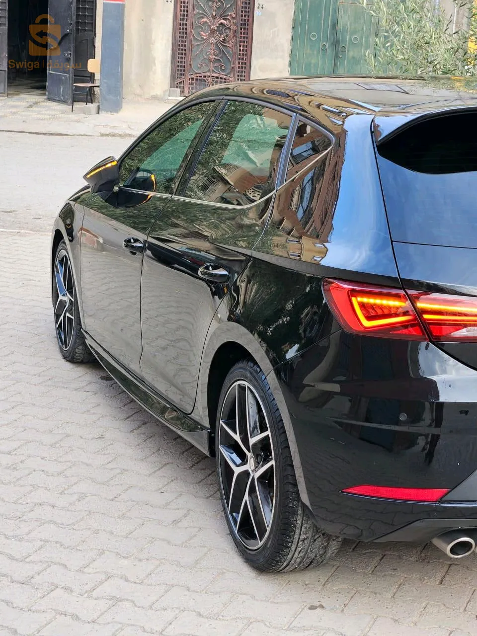 Seat leon fr 2019 
ماشية 26000 متور نحلة
فيها بارشوك ونص كابو على نضافة