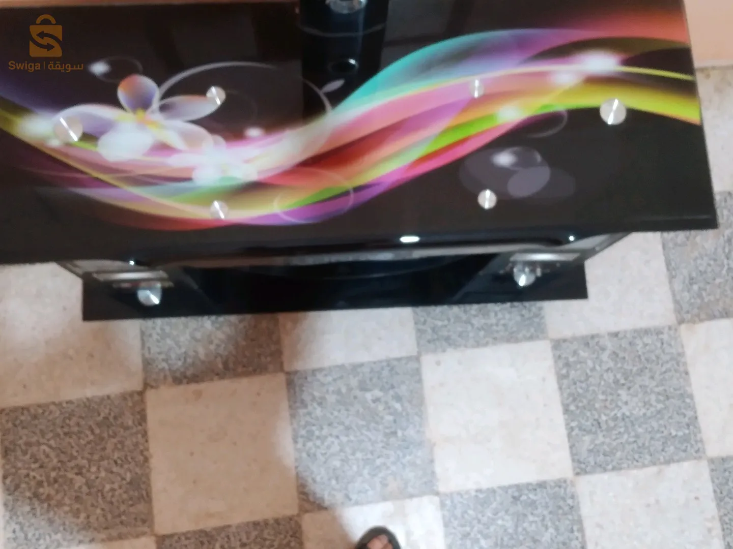 طاولة تلفاز