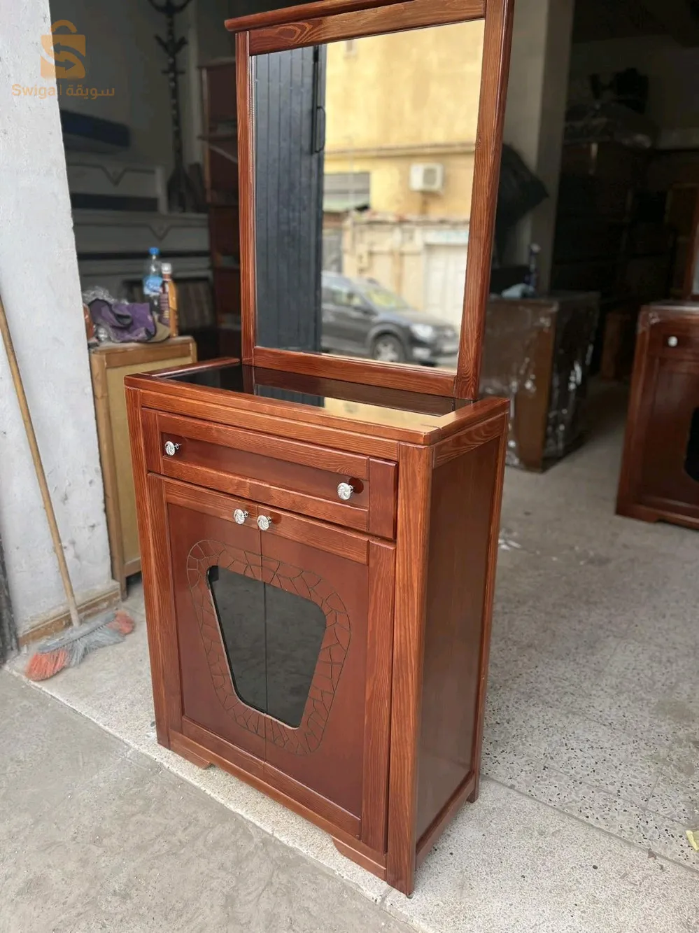 meuble chaussures bois rouge