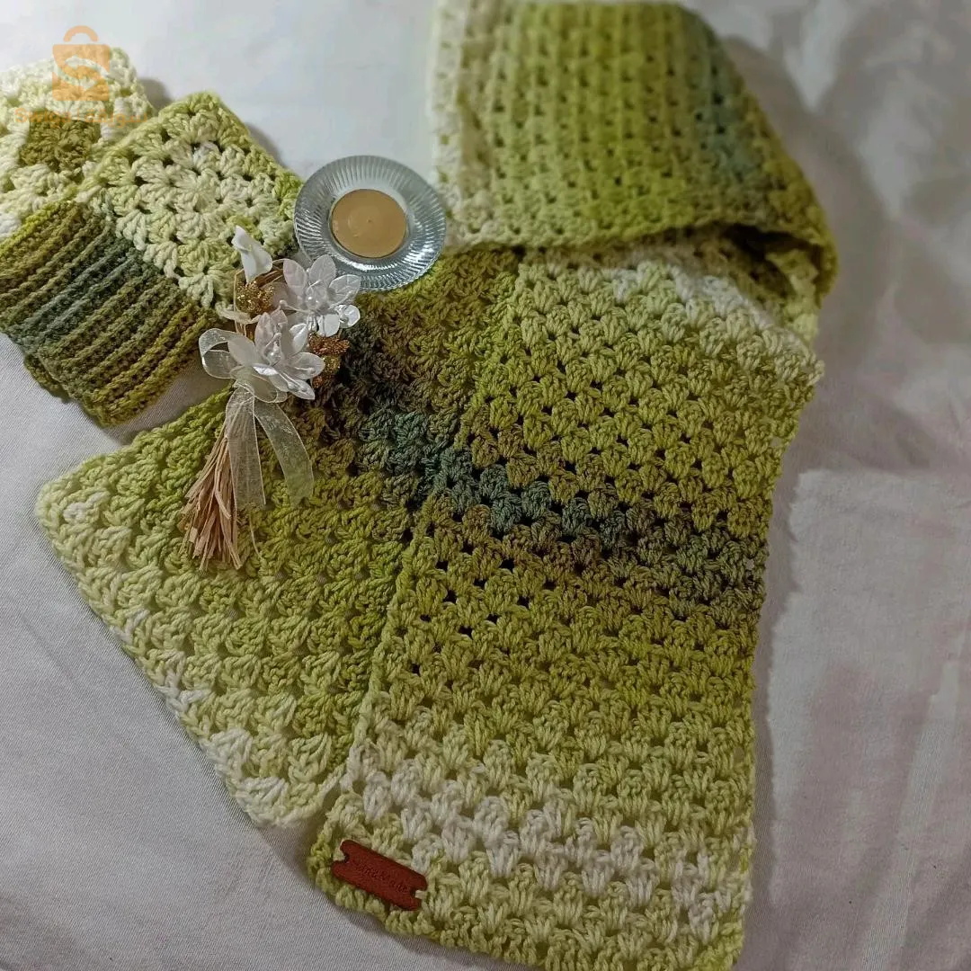 قبعات شتوية واوشحة وقفازات صوف  ذات نوعية رفيعة ،صنعت باليد