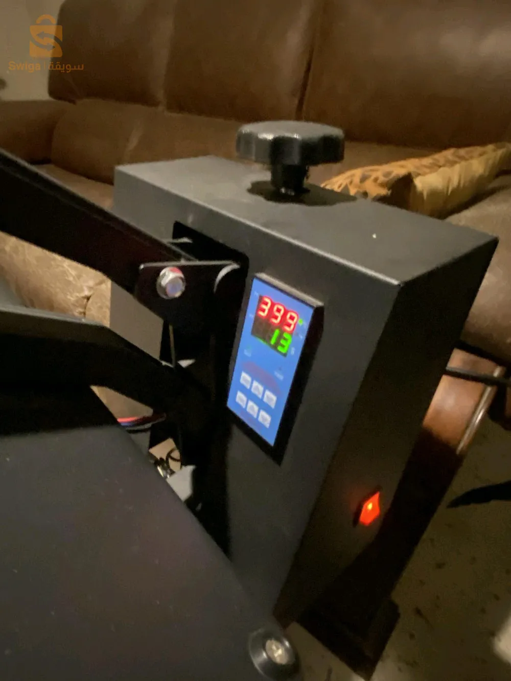 آلة الضغط بالحرارة