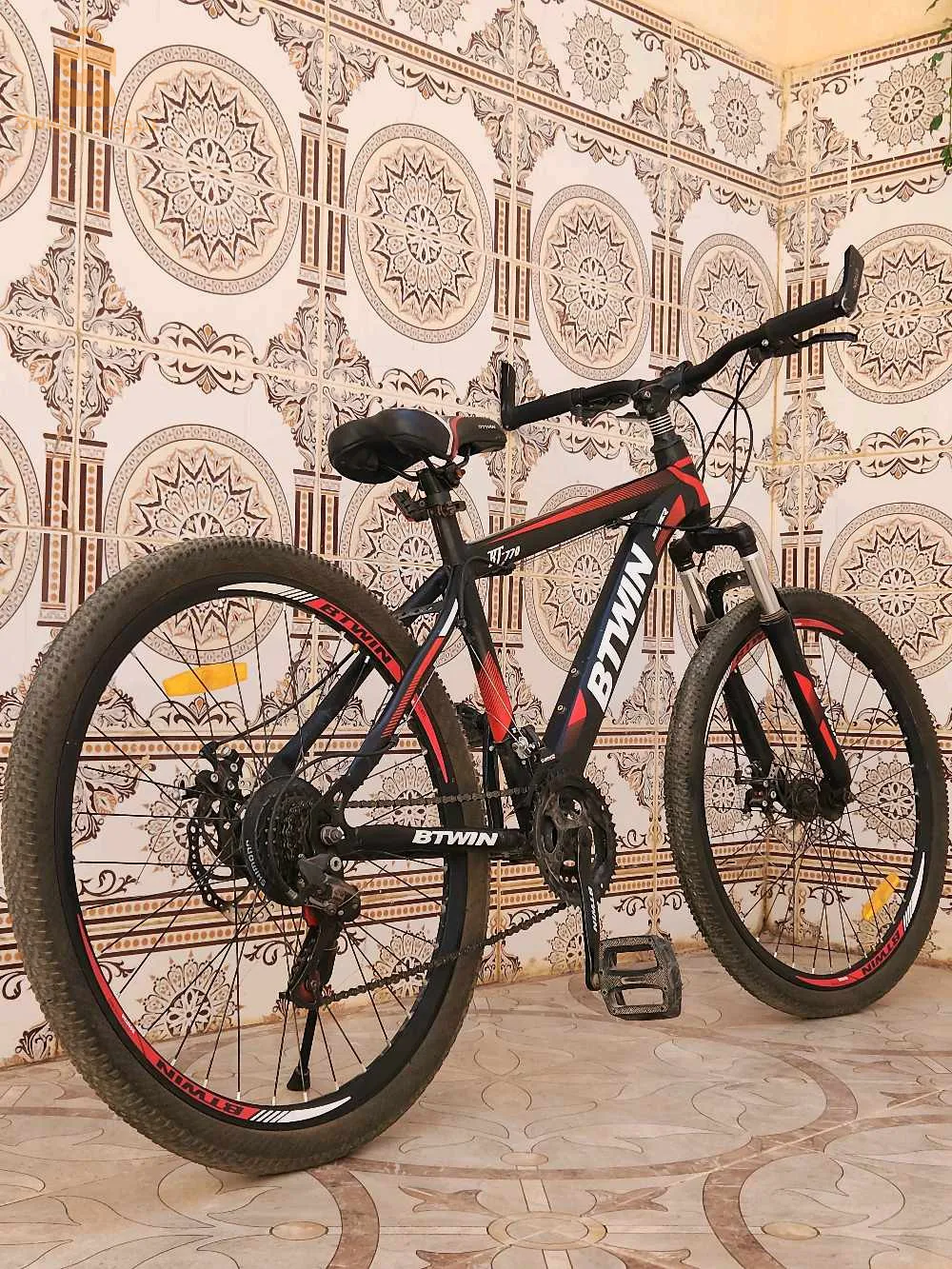 Btwin-770