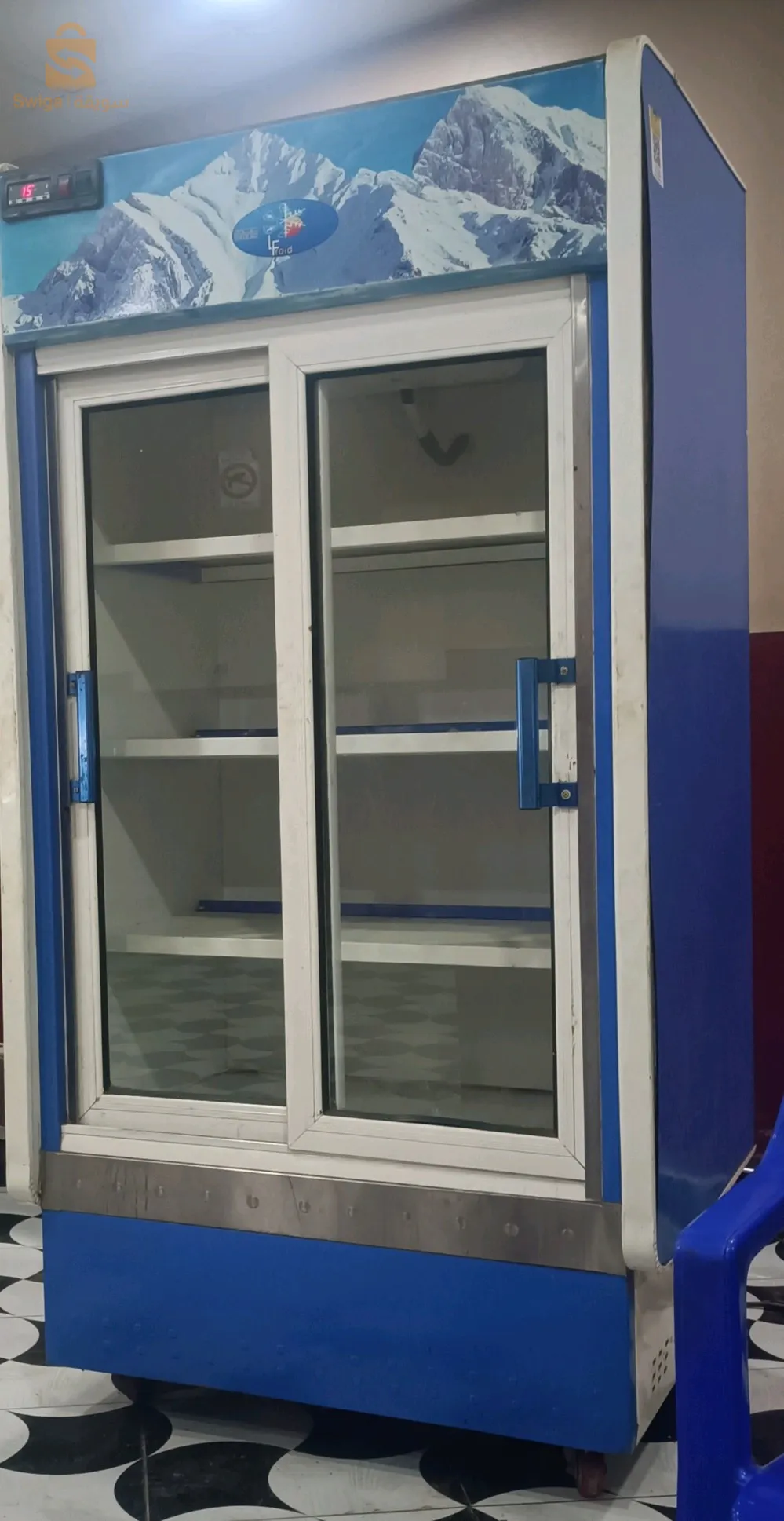 frigo prisontoir 2 metres /frigo prisontoir 2 port 1.5m