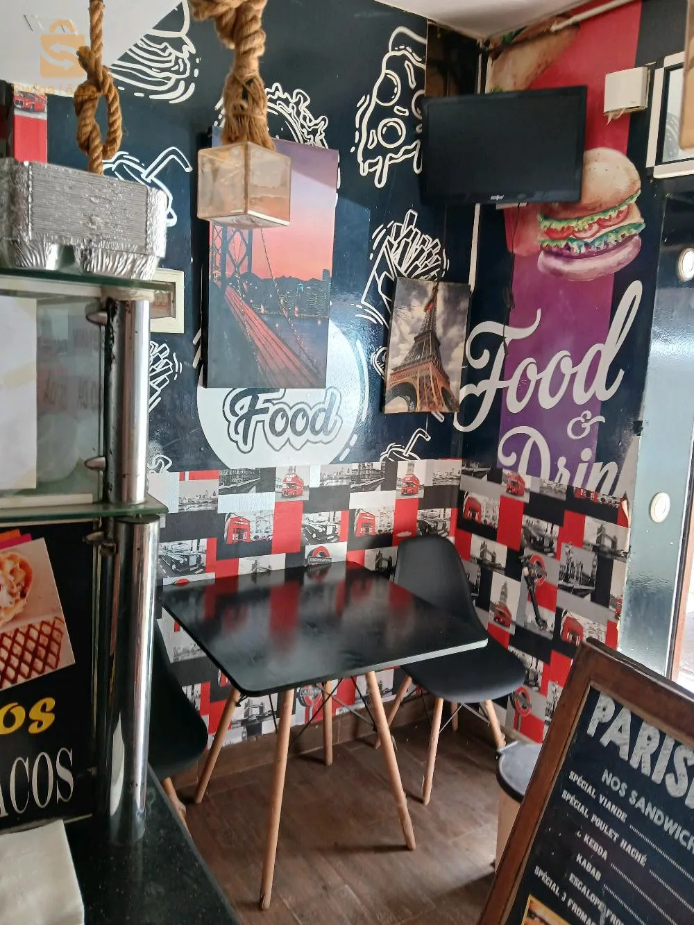 avendre maison endroit commercial à haï bouamama à côté pastelle coca