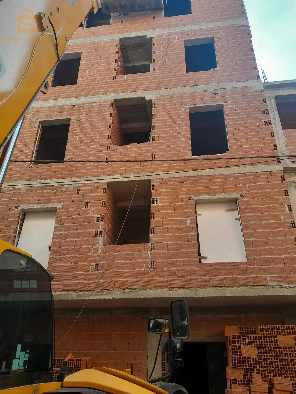 Projecr *HIDIA*🏗🏘
*Disponible F2 54m² & 53m2+ cour .
*Disponible RDC & 2ème étage .
*Bordj el kiffan 🚠🛣
Contactez-nous 🤝📲
0770582637