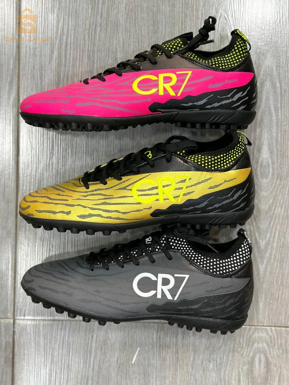 Soulier tout terrain CR7 ( 2 ) (noir non dispo)