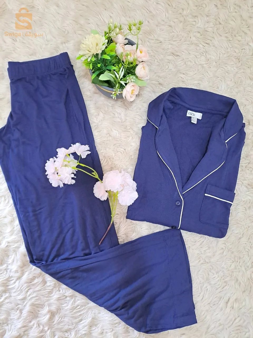 ملابس نسائية