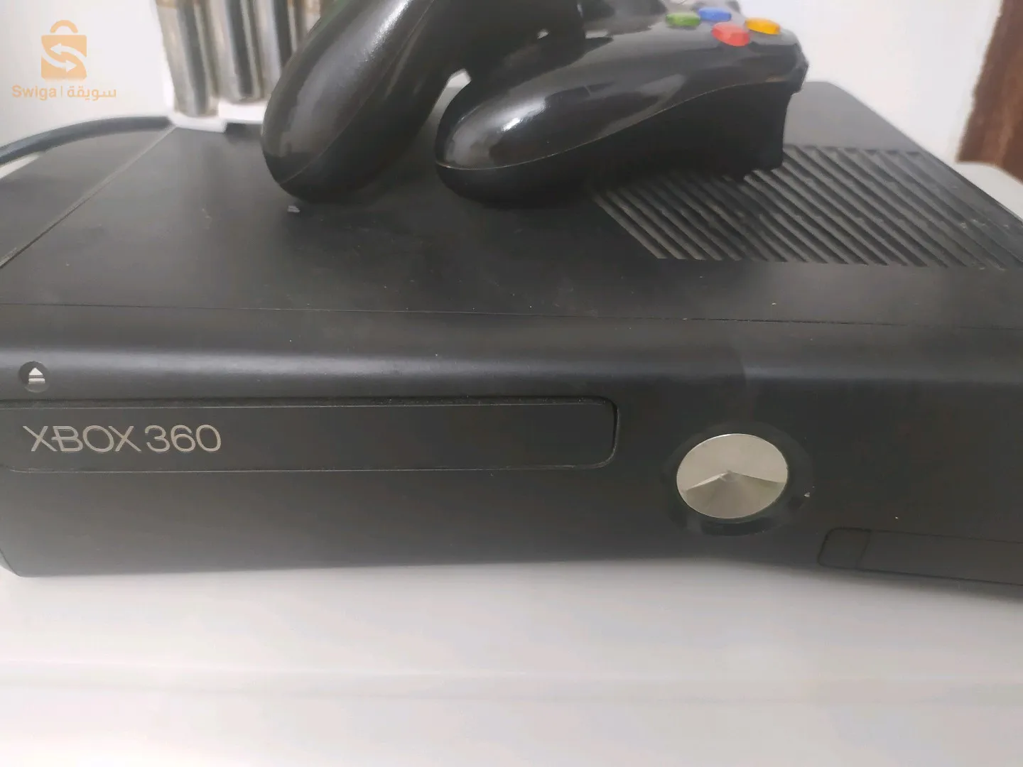 xbox 360 نظيفة معاها (0558971710)