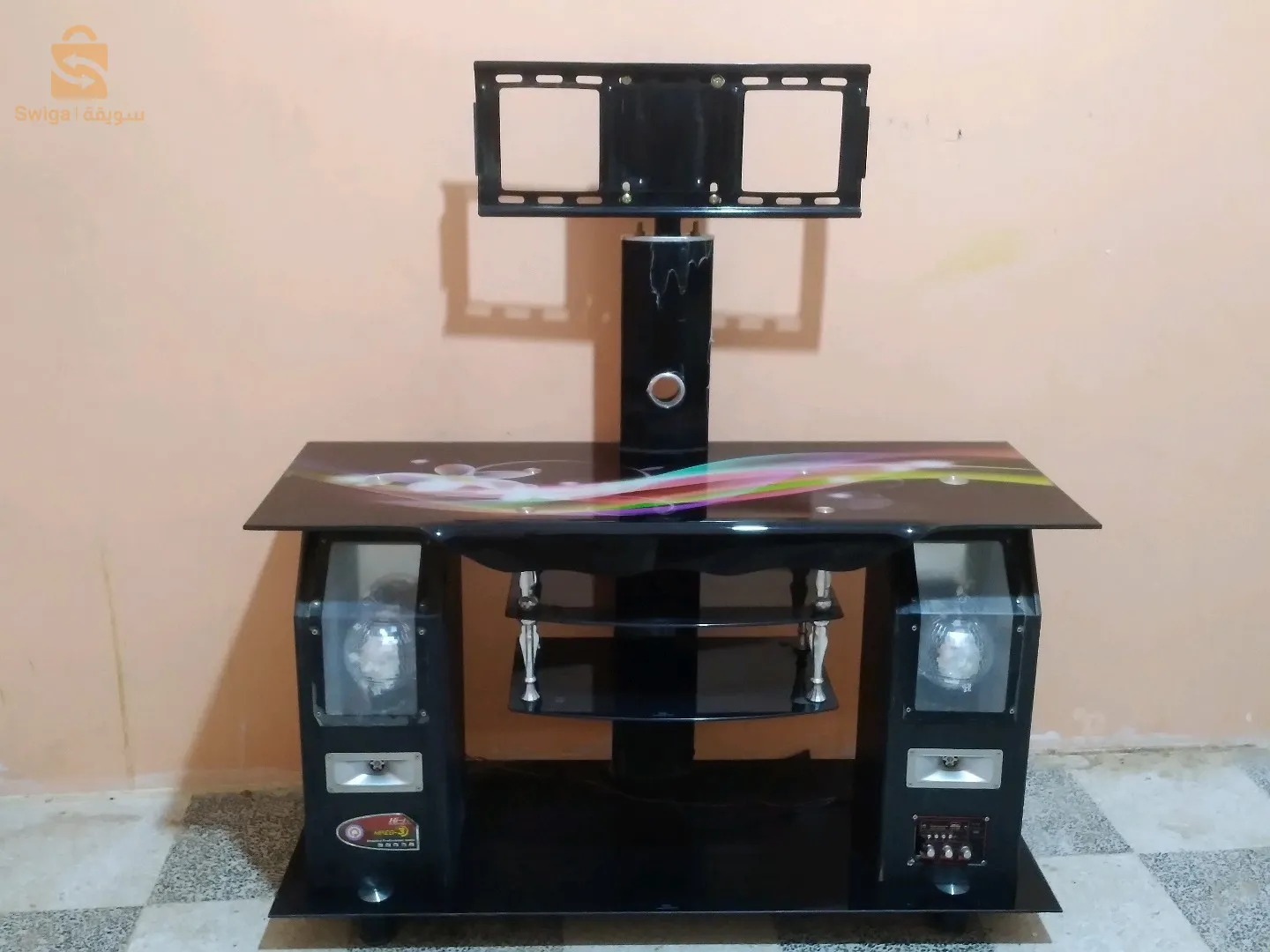 طاولة تلفاز