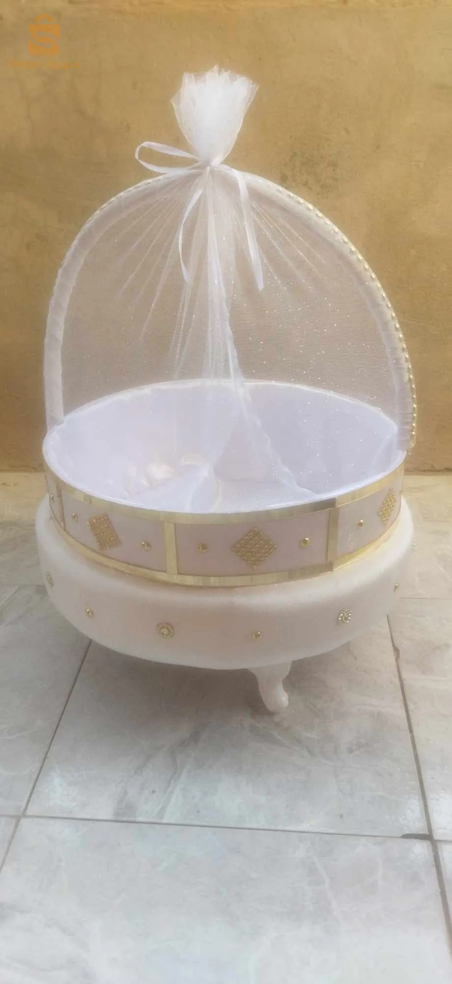 Natural products, accessories and gifts for the bride