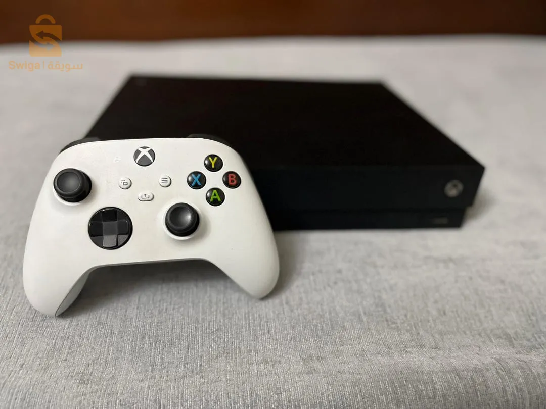 Xbox one X 1 tr avec manette de series S