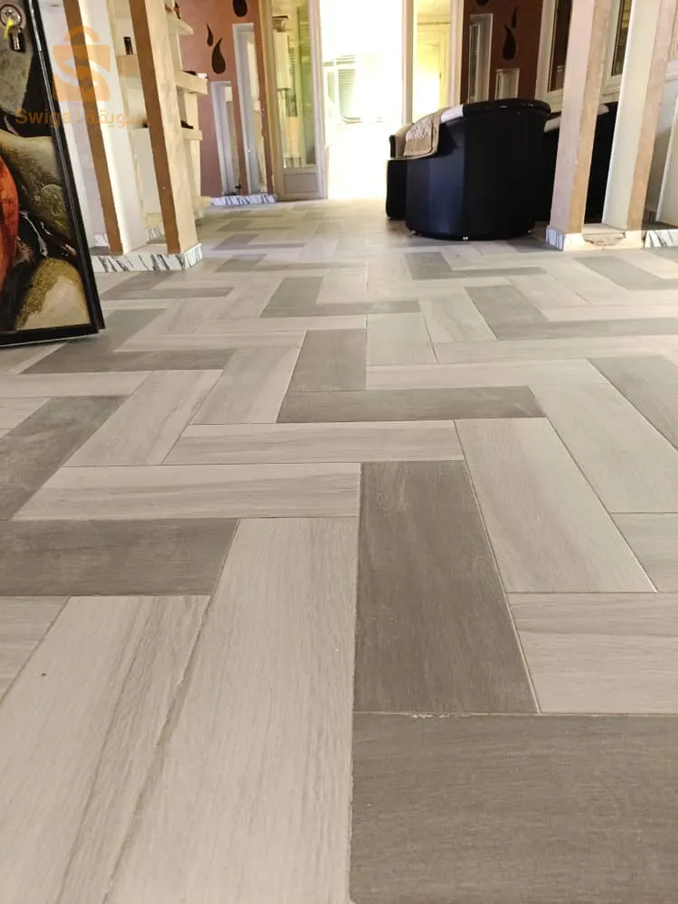 Vend très jolie app haute standing au centre de bouira à côté de l'université