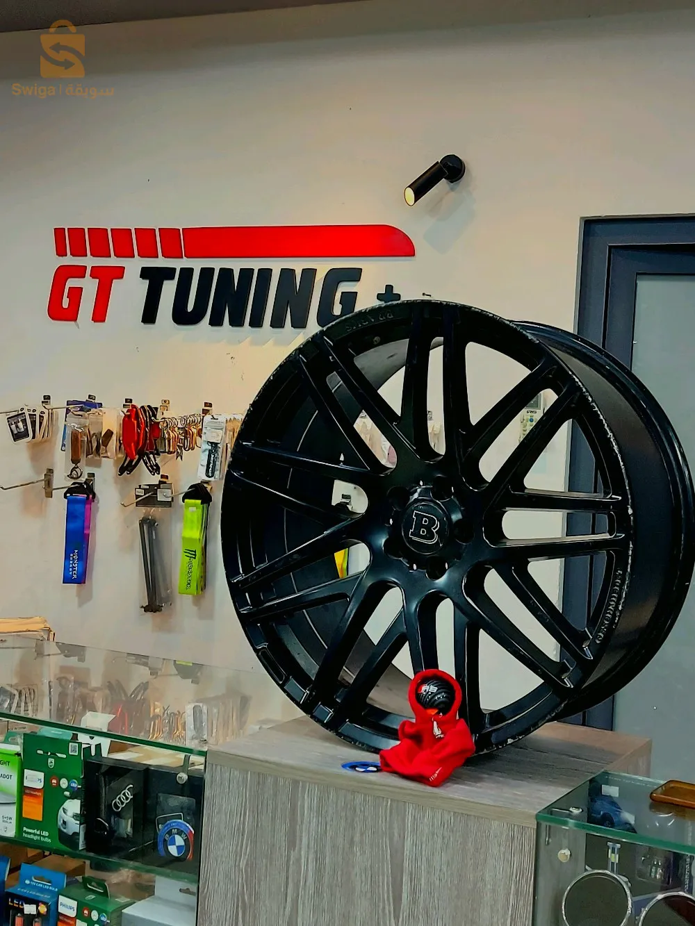 عجلات سيارة