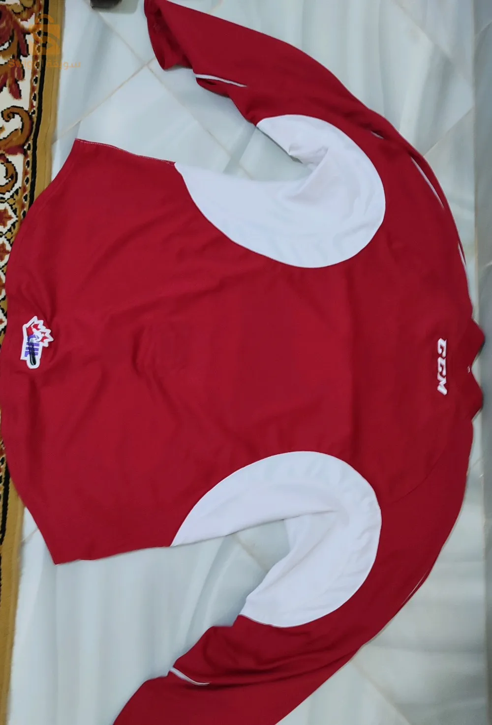 t-shirt CHL 
taille 56