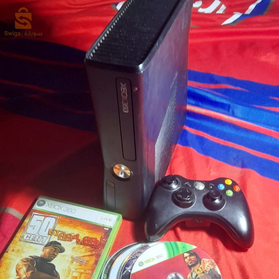 Xbox 360 slim 
Jdida w n9iya