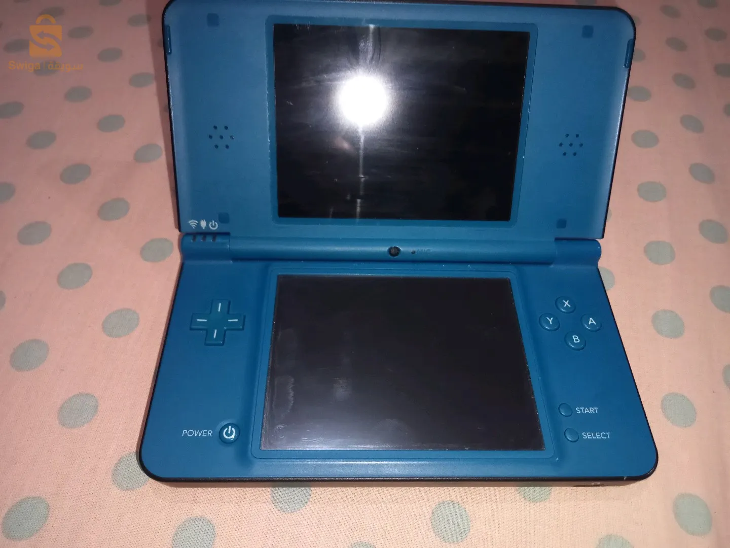 جهاز إلكتروني من نوع NITANDO