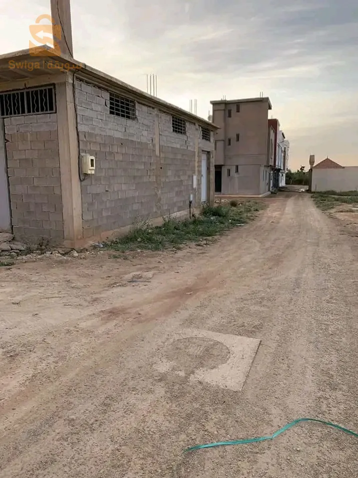 للبيع